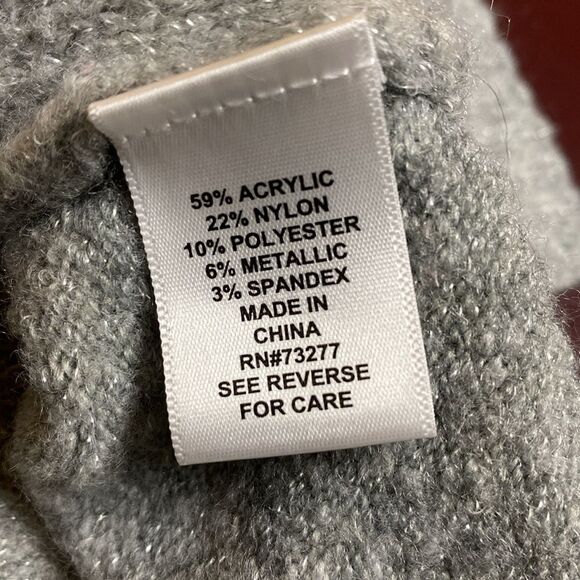 ELLE Gray Argyle Cozy Knit Sweater - Picture 6 of 8